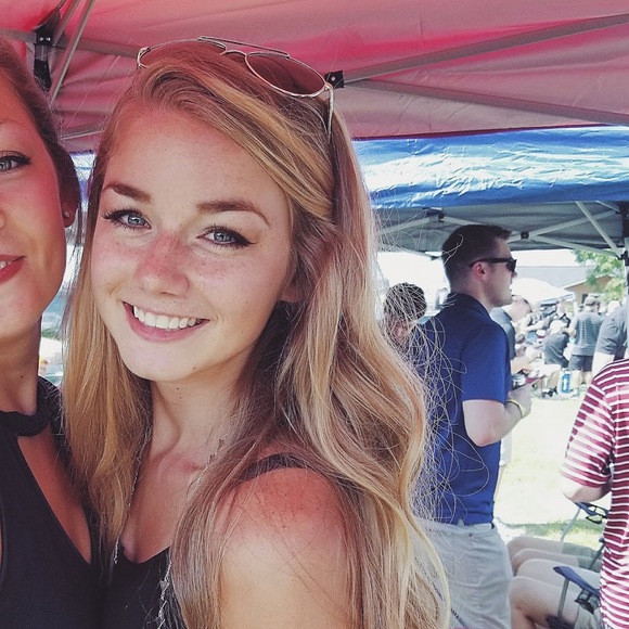 Meet your Posher, Libby - Picture 1 of 1